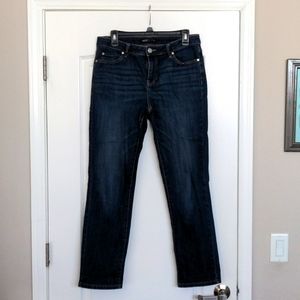 Vera Wang classic five pocket straight leg jeans